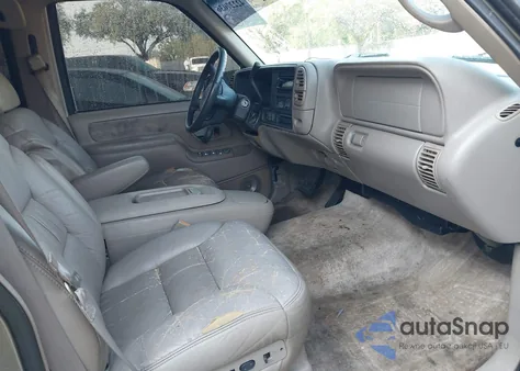 1999 Chevrolet Suburban 1500 Lt из США, поврежденный, VIN 3GNFK16R2XG224965